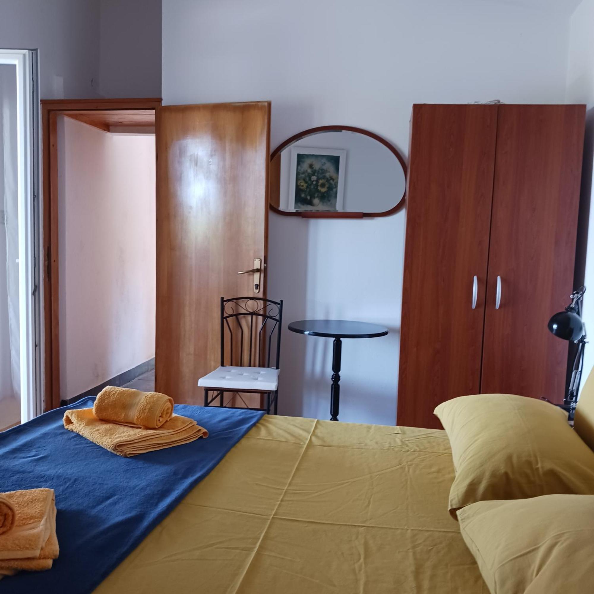 Apartments Elena & Damir Vis Dış mekan fotoğraf